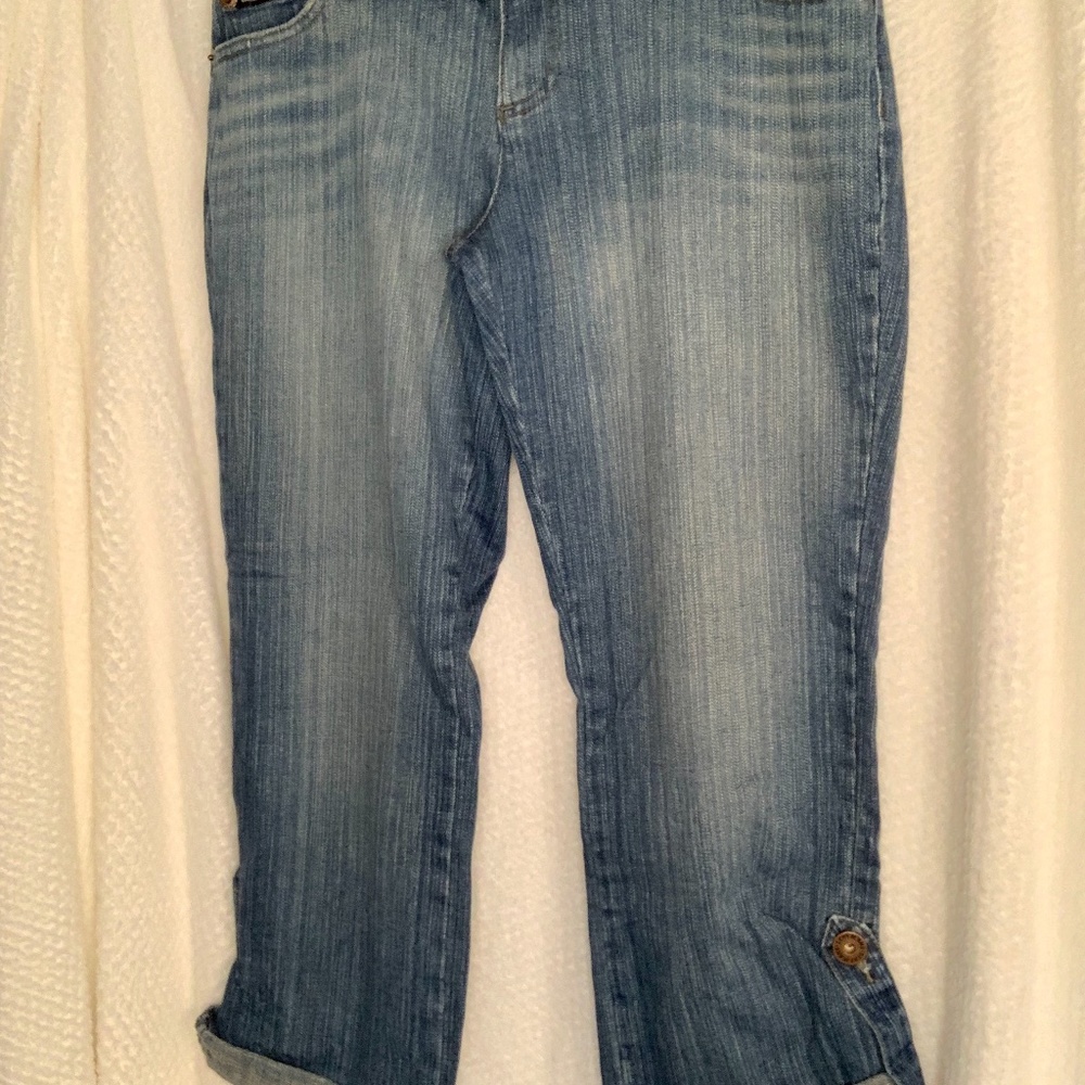 DKNY JEANS